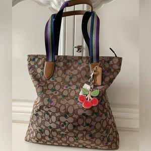 Coach F30604 Tote Shoulder Bag Jacquard w Cherry Print Khaki